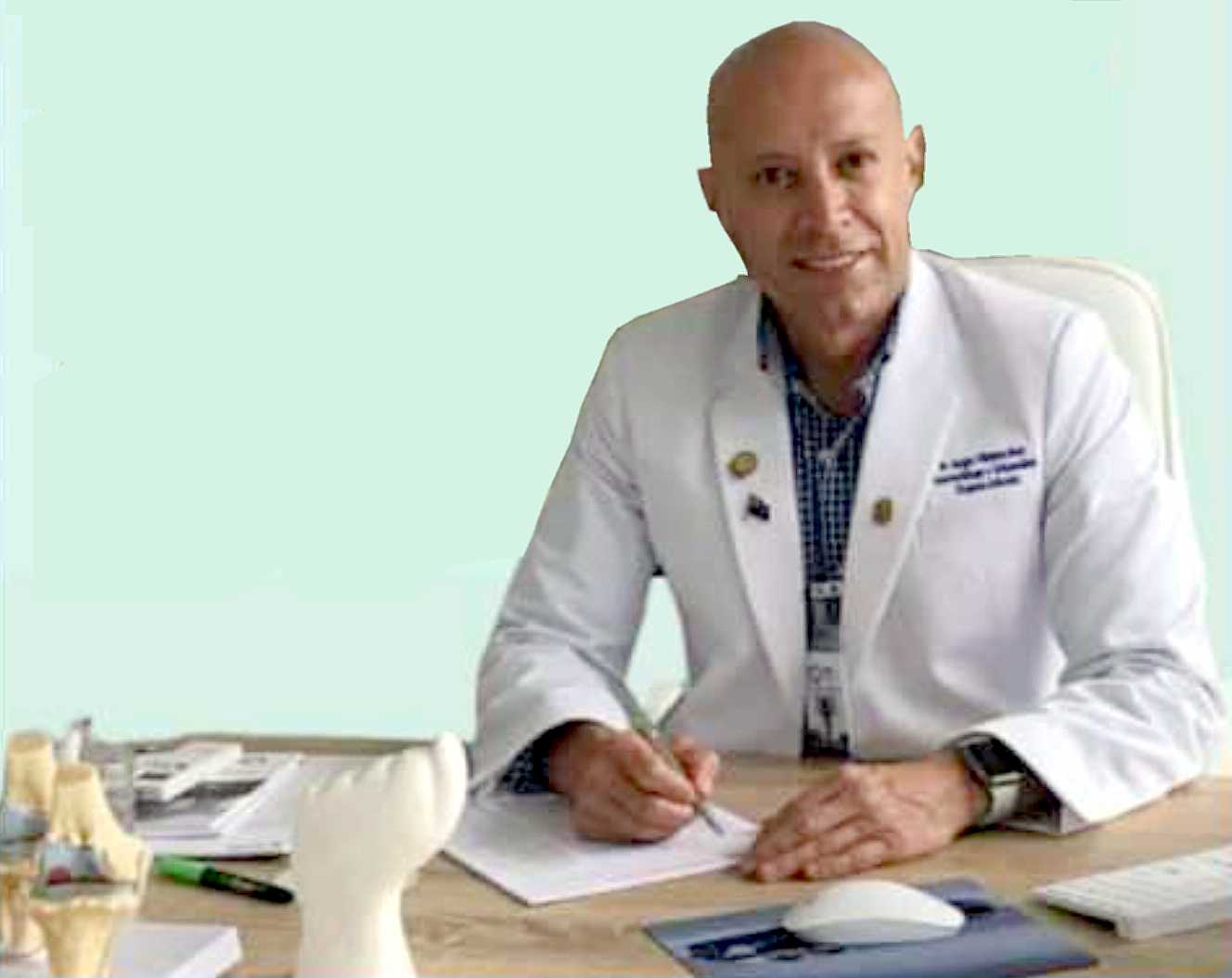 Dr. Sergio Villatoro Bran